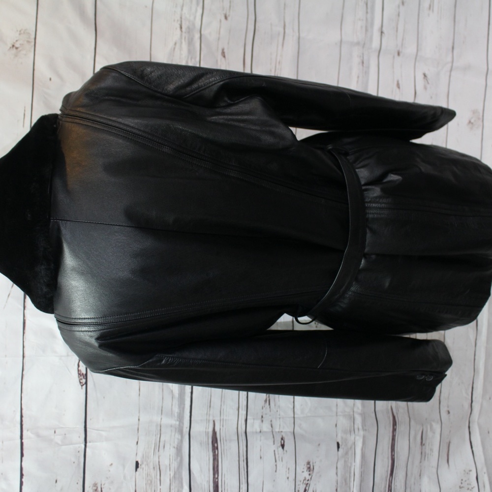 Modern Essentials Leather and Fur Coat Size L - Picture 7 of 8